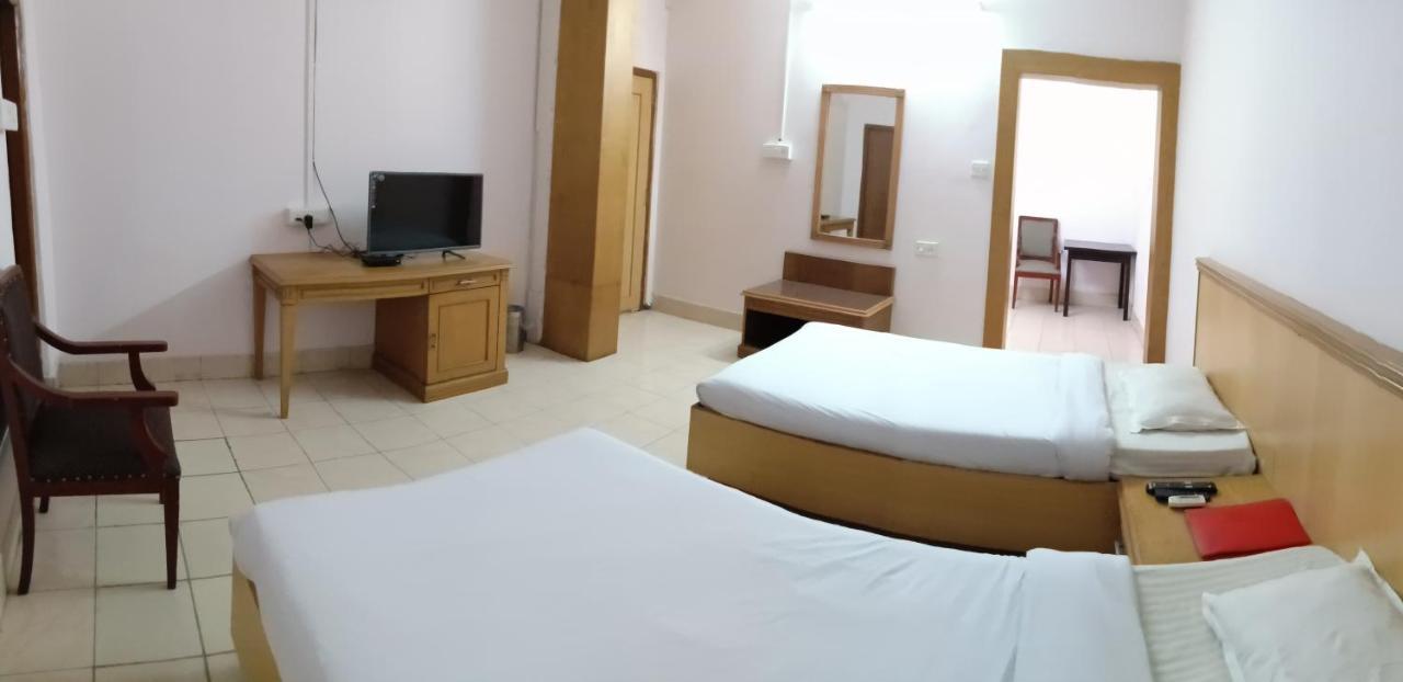 The Regency Hotel Dibrugarh Exterior foto
